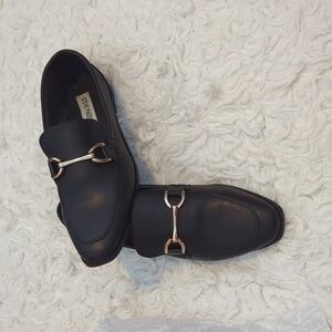 Like New Steve Madden Winter Black Loafers with Gold Accent